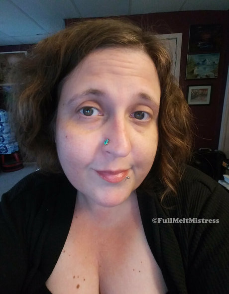 fullmeltmistress model nice pics
