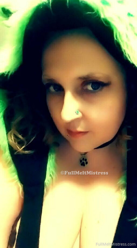 fullmeltmistress top actress photo