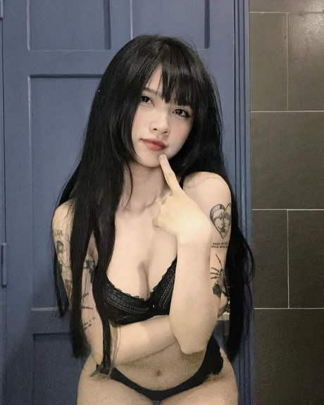 sorrylylyy pornstar sexy gallery