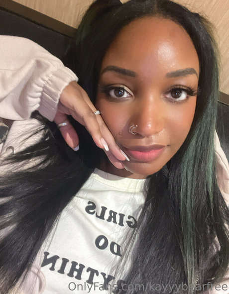 kayyybearfree model nude img