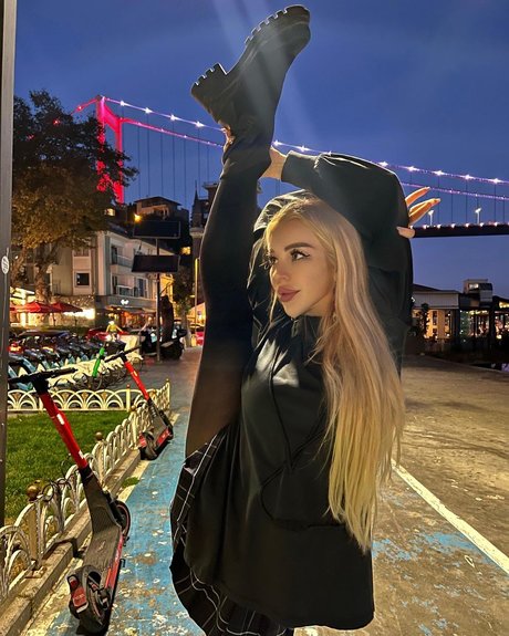 Anna Contortionist pornographic star images