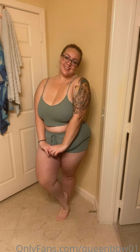 queenbbw01 pornstar nudes galleries