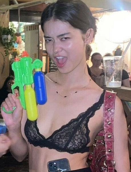 Elleerasmuss sex model img