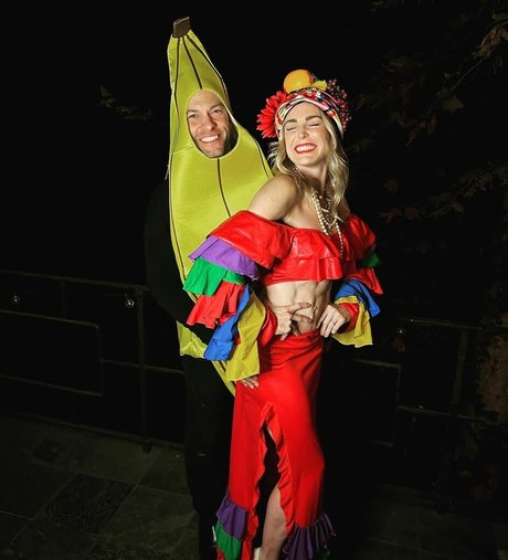 Caity Lotz hot pornstar photos