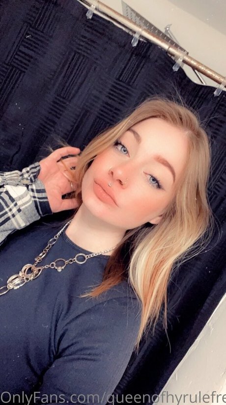 queenofhyrulefree model perfect picture