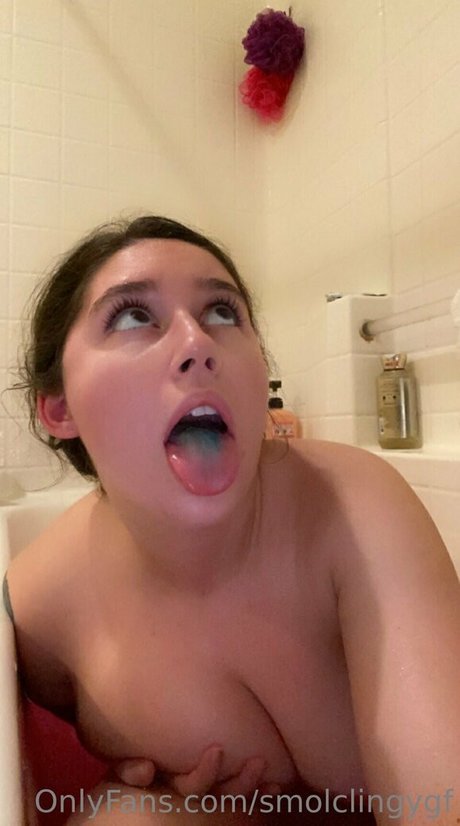 smolclingygf art actress pics