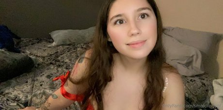 smolclingygf pretty model pics