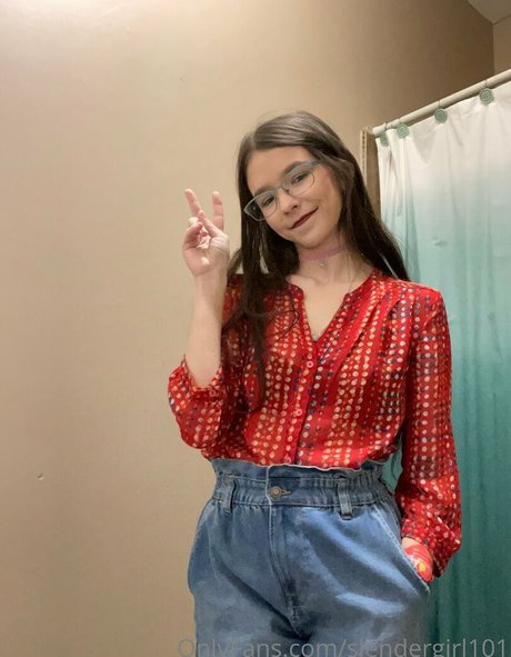 slender024 pornstar nude image