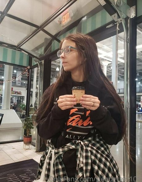 slender024 nude model pictures