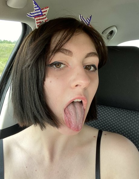 minaluna exclusive actress pictures