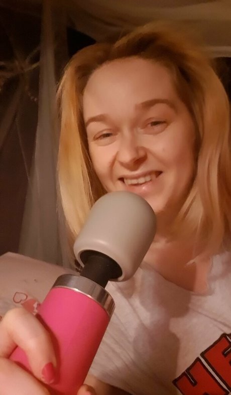 faeriewillow nude pornstar photos