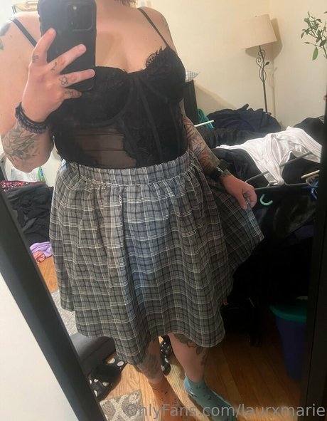 laurxmarie hot actress picture