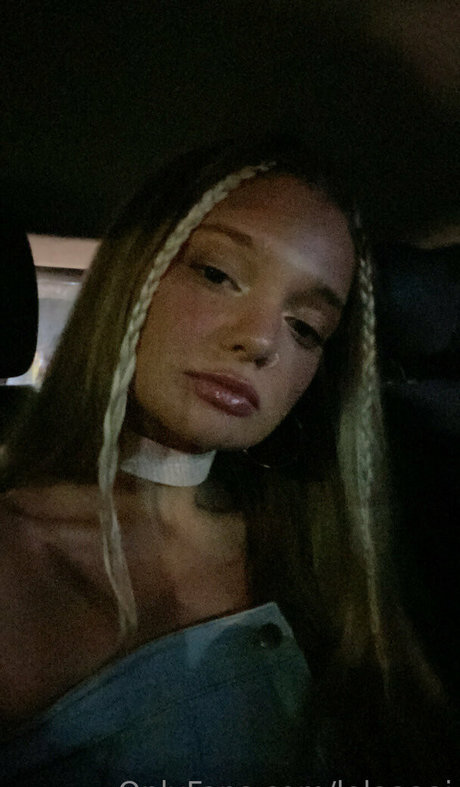 lolaaaai xxx model picture