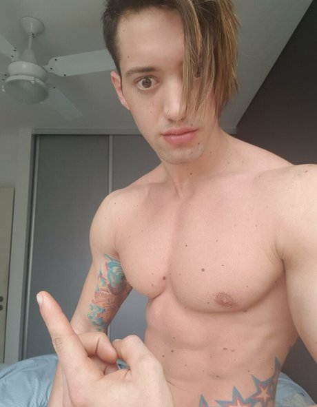 viktoronee sexy model pictures