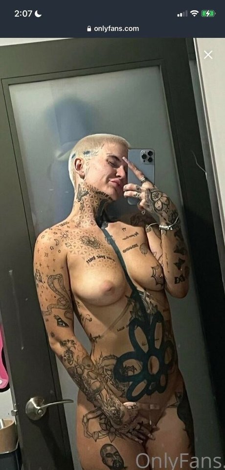 Coco Blake beautiful actress pic