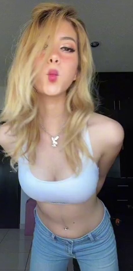 Deborha4 star pornographic pics