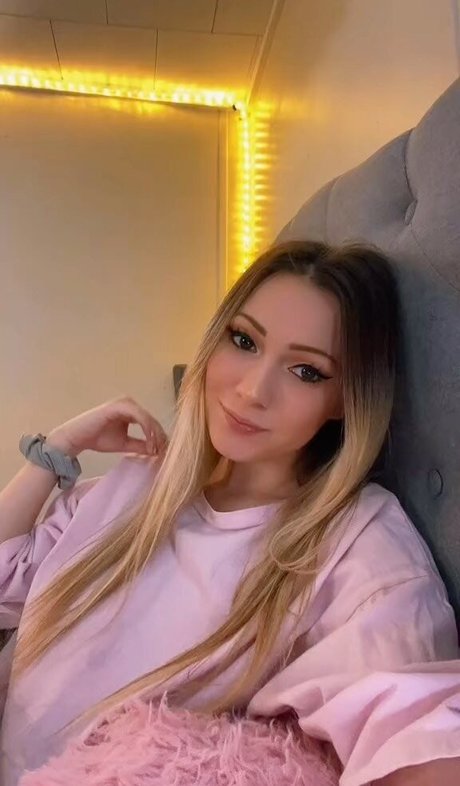 Little Momma porn star picture