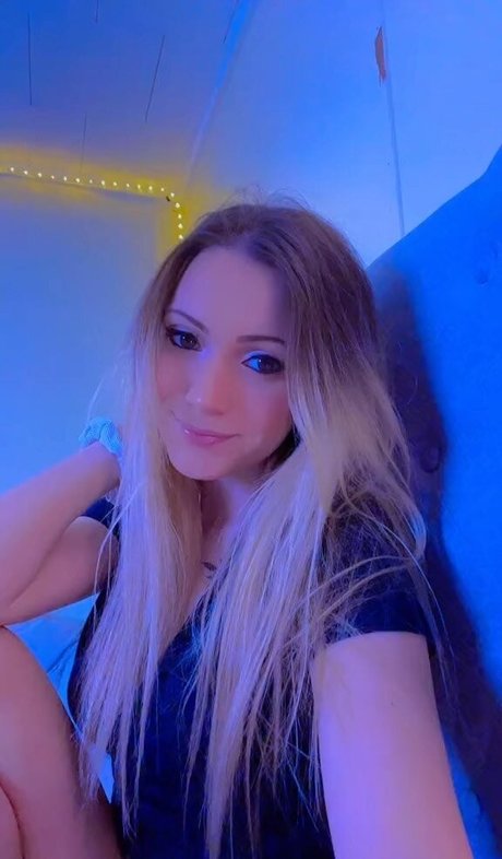 Little Momma perfect pornstar photos