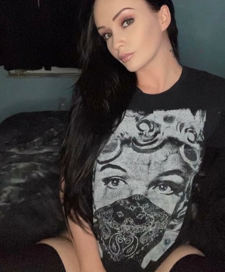 Mila Moore high quality pornstar archive