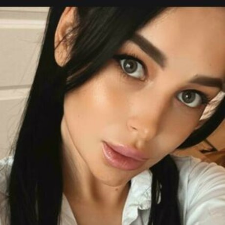 Mila Moore star art pictures