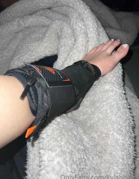 kylabearrr exclusive model img