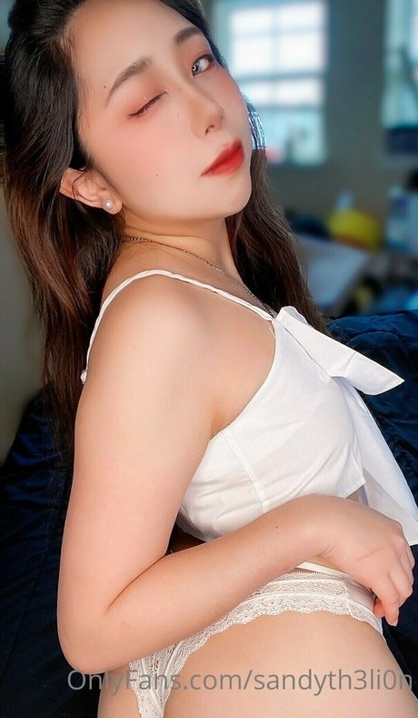 sandyth3li0n pornographic actress archive