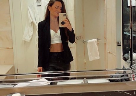 Patativa model pretty image