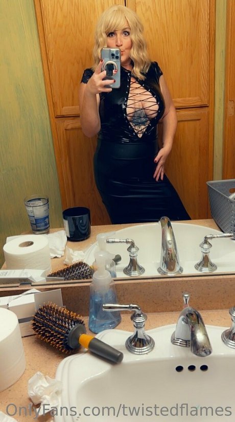 twistedflames star porn photo