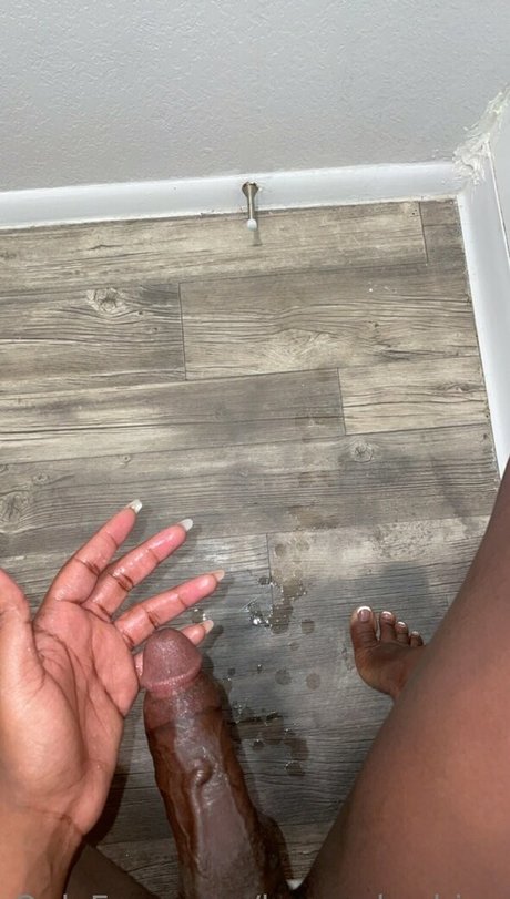 bronzebarbiee nude model photos