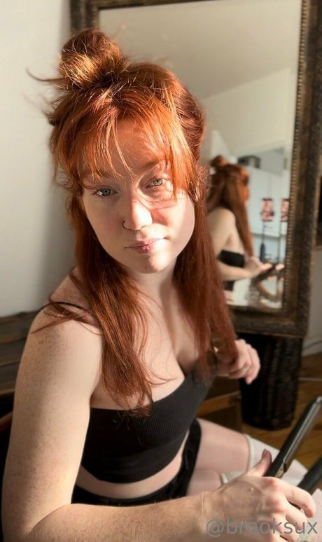 bigvaginaenergy erotic pornstar image