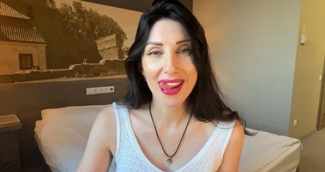 Liza Virgin exclusive pornstar image