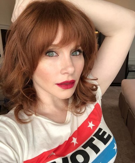 Bryce Dallas Howard model pic