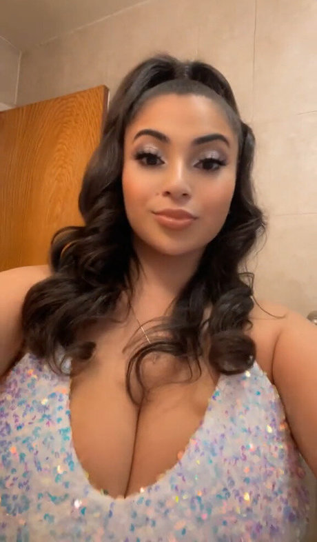 Mimi Russo model sex photos