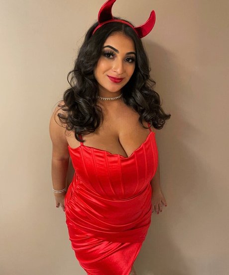 Mimi Russo pornstar high quality gallery