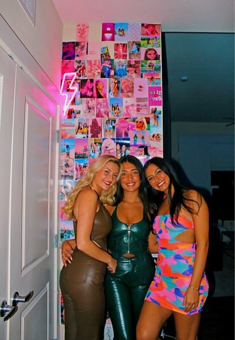 Tori C star free photos