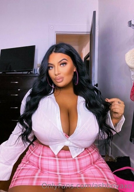 ashbovaxo star free pics