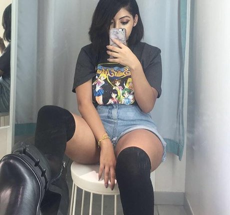 Sadd Pup model top pics