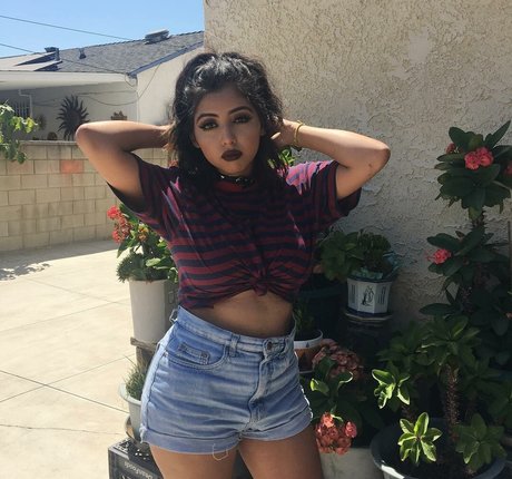 Sadd Pup star naked pics