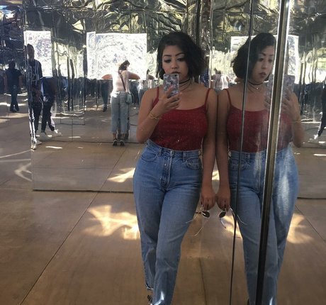 Sadd Pup star hot pictures