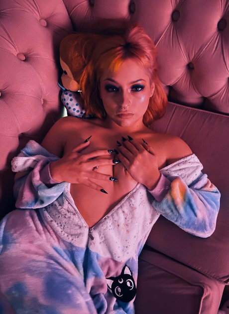 lamoon nsfw model archive