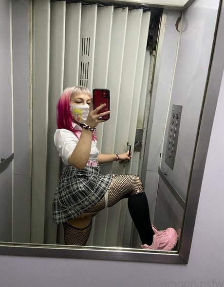lamoon nsfw beautiful pornstar image
