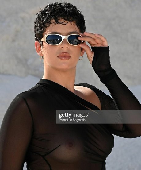 Nathy Peluso model erotic image