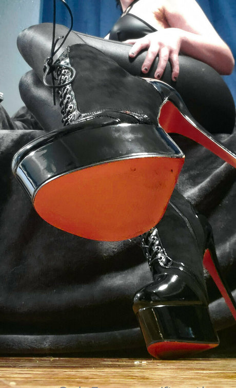 ft gothess pornstar pretty picture