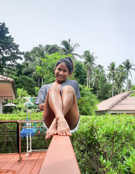 petitekate9 hd model photo