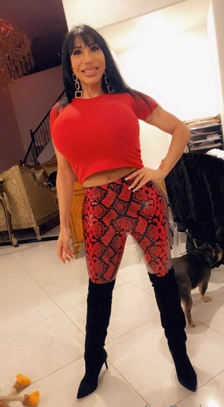 avadevine free model archive