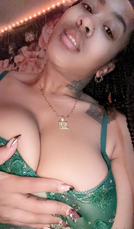 sharsharbinkz model sexy galleries