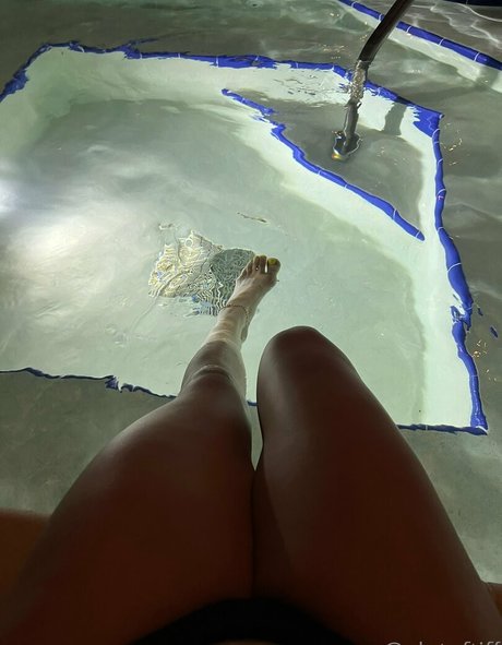 alotoftiff hd model photo