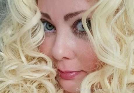 busty sierra free Profile pic