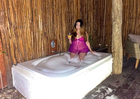 penelopeland top pornstar img