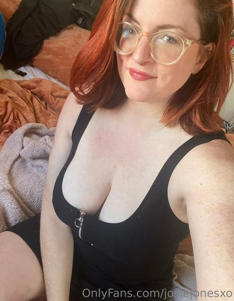 josiejonesfree sex star photo